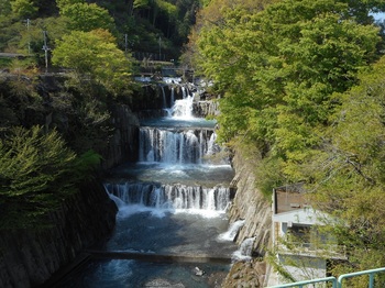 田原の滝.JPG